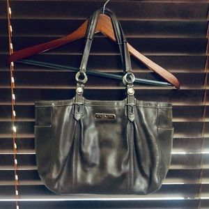 Coach brown shoulder bag